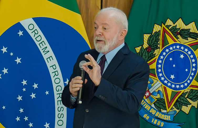 Brasília (DF), 27/10/2023, O presidente Lula, fala com a imprensa, durante café da manhã com jornalistas, no Palácio do Planalto. Foto: Rafa Neddermeyer/Agência Brasil