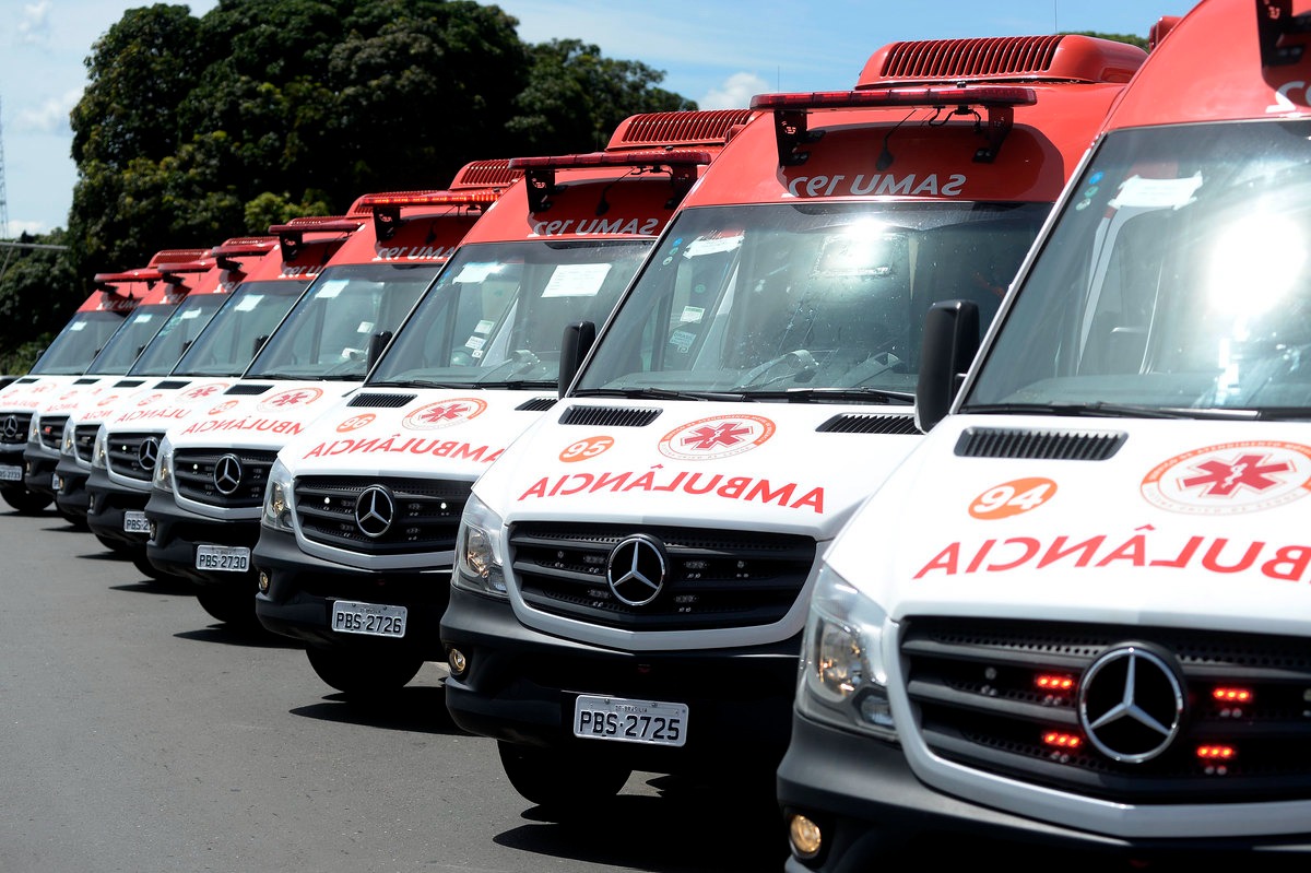 Caminh O Desgovernado Invade Casa Em Acidente De Tr Nsito Giro