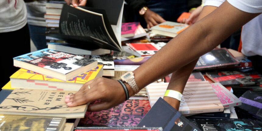 Feira do Livro da Unesp, em São Paulo, começa nesta quarta-feira