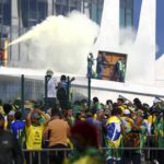 Major diz que golpistas exigiram água durante vandalização do Planalto