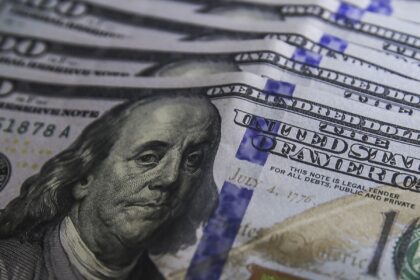 Tesouro capta US$ 2,25 bi no exterior com juros mais altos 