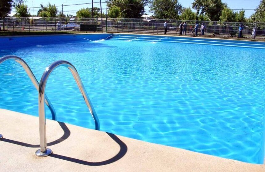 Justiça dispensa hotel fazenda de contratar profissional de química para cuidar da piscina
