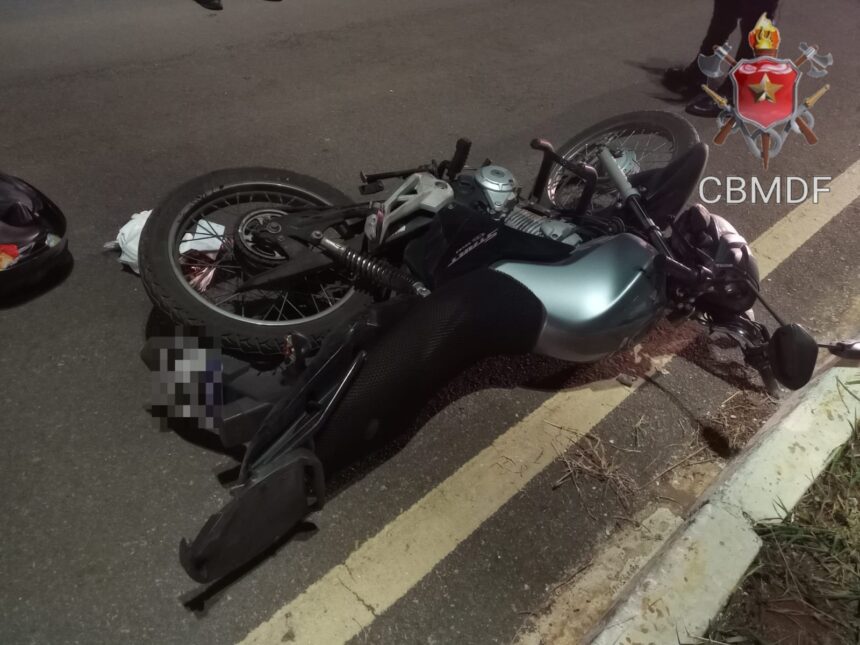 Motociclista fica em estado grave após acidente com carro