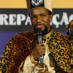Rei de etnia angolana conhece, no Rio, a Pequena África