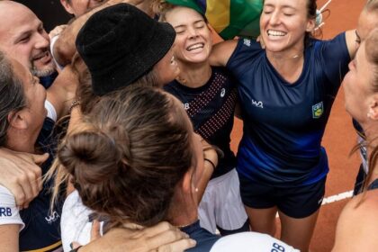 Tênis: Laura Pigossi faz 1º jogo do Brasil no Billie Jean King Cup