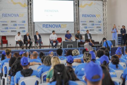 Última turma do RenovaDF 2023 recebe 1,5 mil alunos