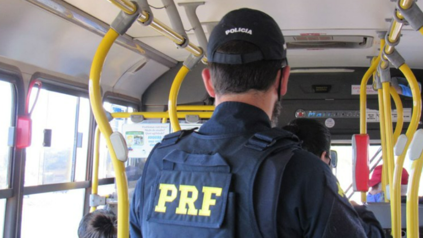 Homem é preso suspeito de importunação sexual em ônibus em Santa Maria