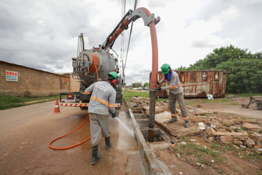 Estrutural recebe serviço de limpeza e inspeção da rede pluvial