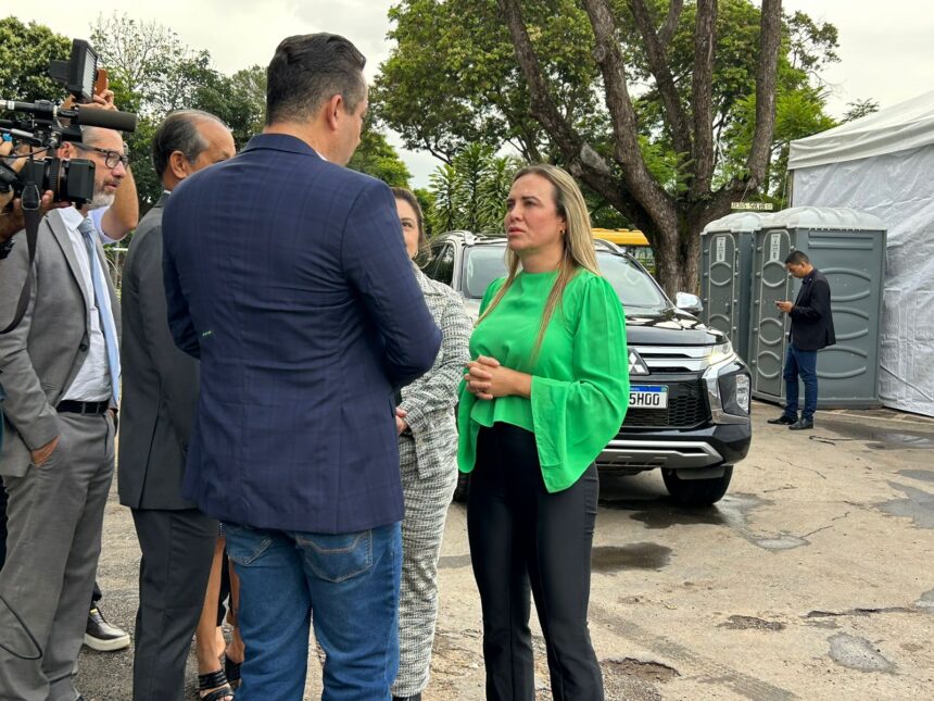 Dengue: Celina acompanha início dos atendimentos na tenda do Guará