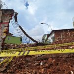 Temporal derruba muro na Feira do Produtor