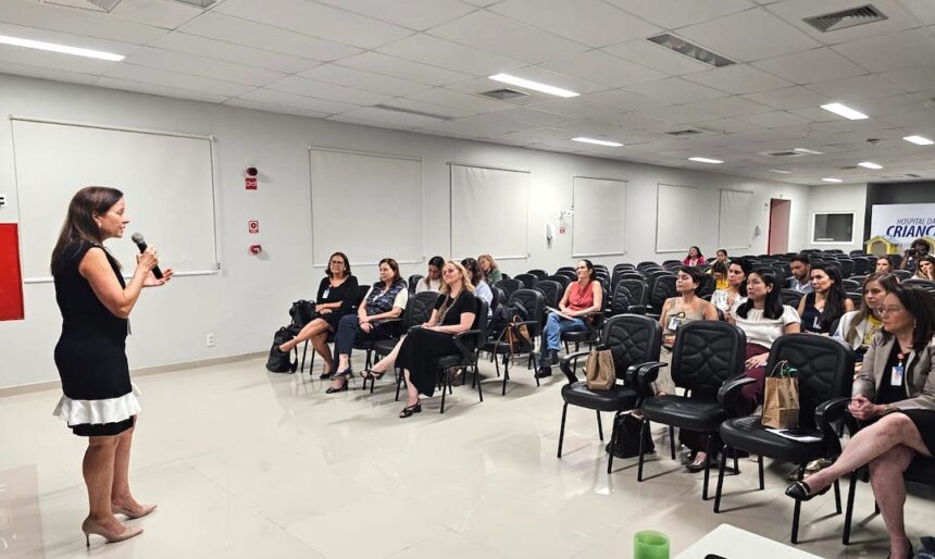 Tratamento de dermatite atópica é tema de encontro em hospital do DF