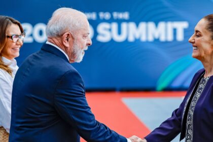 Lula e presidenta do México conversam sobre nova presidência dos EUA