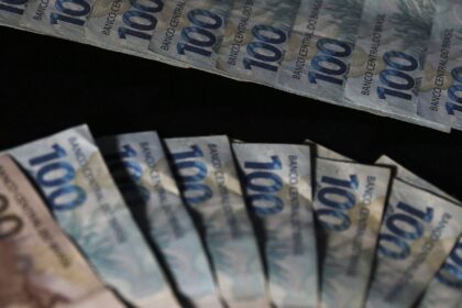 Dívida Pública sobe 3,3% em fevereiro e aproxima-se de R$ 7,5 trilhões