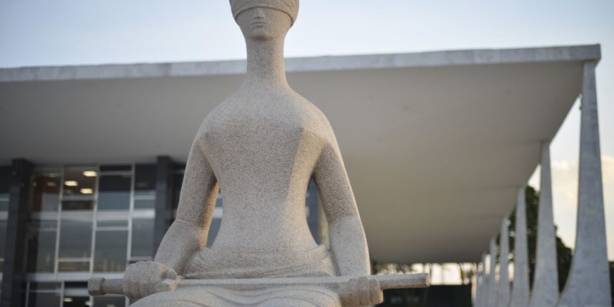 STF mantém multa por Bolsonaro impulsionar “Lula Flix"