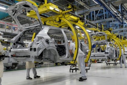 Atividade econômica brasileira cresce 0,4% em fevereiro