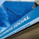 Mensagens falsas prometem ressarcimento de descontos a aposentados