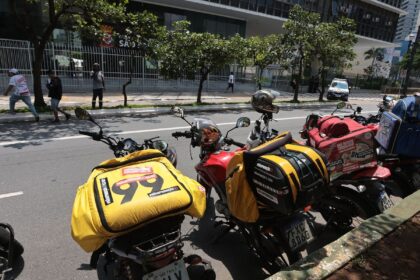 TJ-SP rejeita ação para liberar serviço de mototáxi