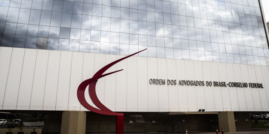 OAB proíbe inscrição de candidatos condenados por crimes raciais