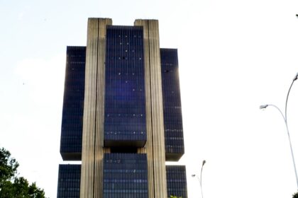 BC só publicará nova carta em abril, caso IPCA continue acima do teto