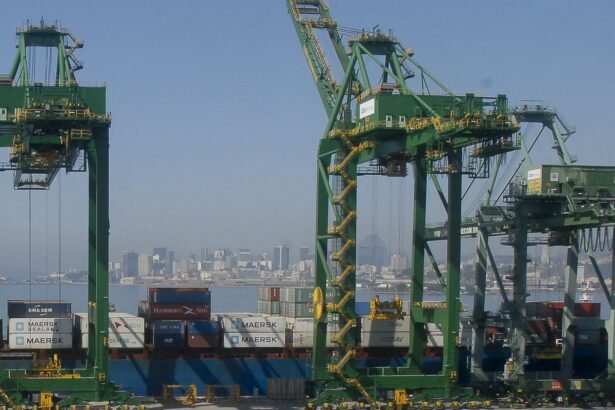 Balança comercial tem menor superávit para junho em 6 anos