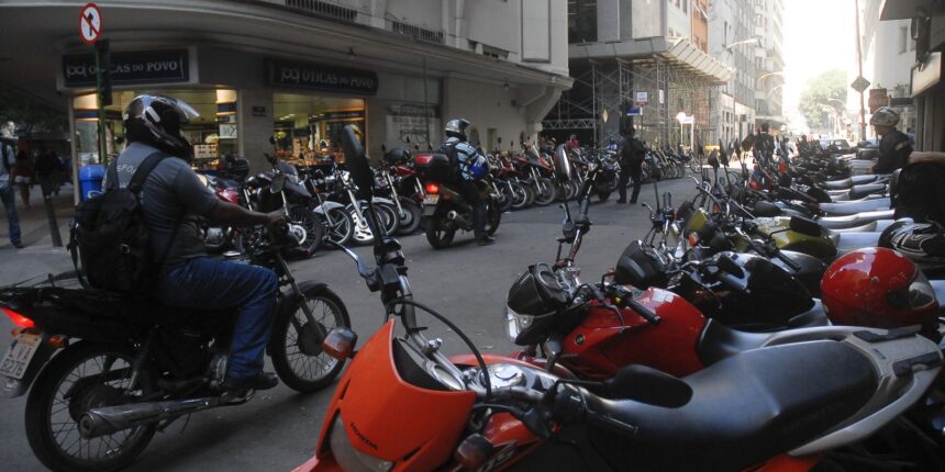 Em dez anos, frota de motos cresce 42% no país