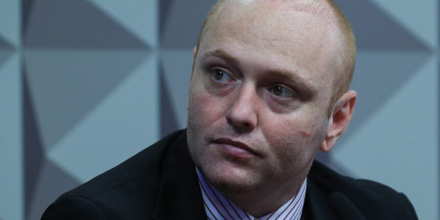 Moraes mantém prisão de Delgatti, condenado por invasão ao CNJ