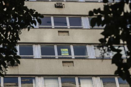 Parcela de famílias que pagam aluguel sobe 25% em 8 anos, mostra IBGE