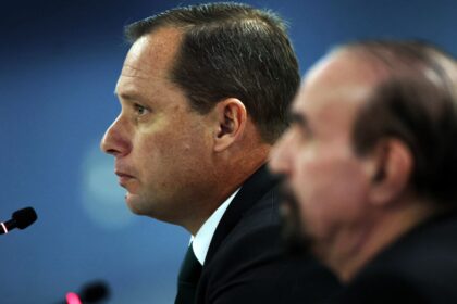 Mauro Cid pede ao STF extinção da pena e devolução de passaporte