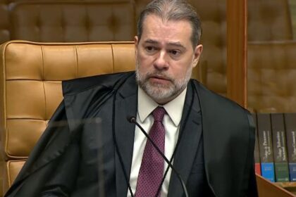 PEC da Blindagem: Dias Toffoli dá dez dias para Câmara se manifestar