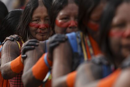 IBGE: 391 etnias indígenas falam 295 línguas no Brasil