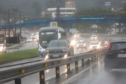 Lote 5 de rodovias do Paraná é leiloado