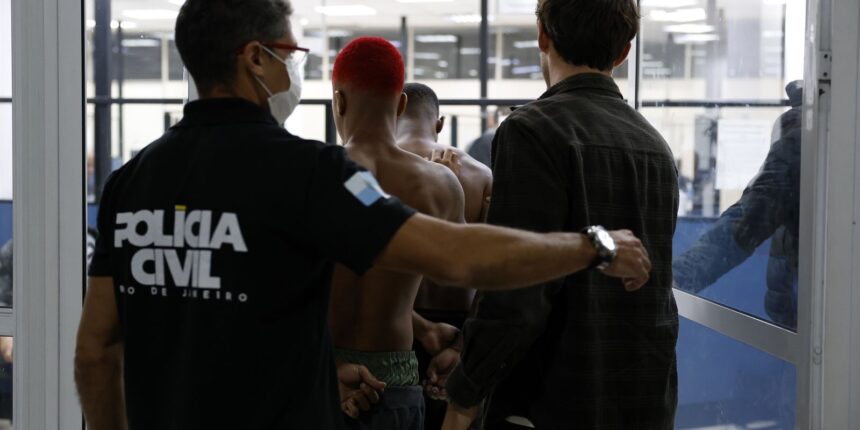 Número de suspeitos mortos em ação na Penha e no Alemão pode aumentar