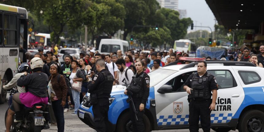 Operação no Rio é a maior em 15 anos e a mais letal no estado