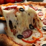 Como fazer massa de pizza caseira