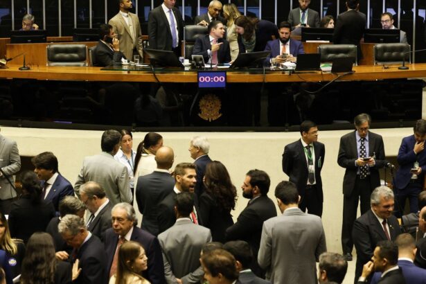 Câmara aprova ampliação gradual da licença-paternidade