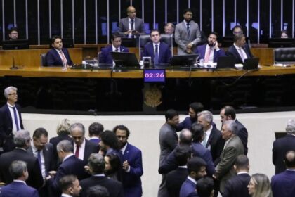 Câmara aprova texto-base do projeto de lei antifacção