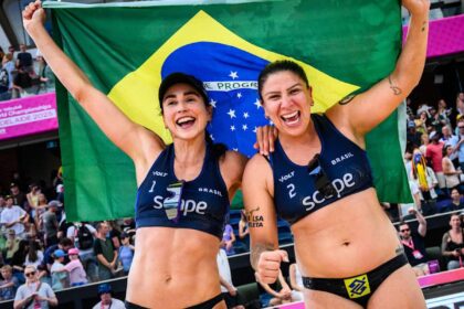 Carol Soberg e Rebecca faturam  bronze no Mundial de vôlei de praia