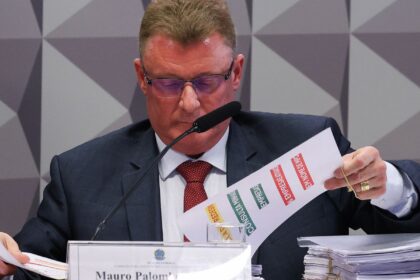 Contador de empresas beneficiadas por esquema do INSS depõe na CPMI