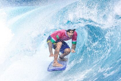 Gabriel Medina retorna ao Circuito Mundial de Surfe em 2026