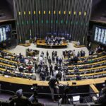 Lindbergh propõe mudança em regra de cassação de mandato por faltas