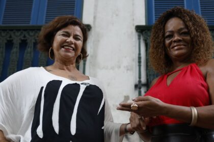 Maior roda de samba homenageia D. Ivone Lara e Nilze Carvalho, no Rio