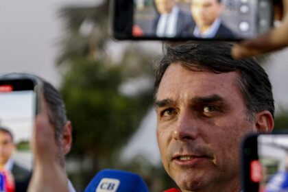 Moraes autoriza a visita dos filhos de Bolsonaro na PF