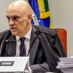 Moraes manda comunicar TSE sobre inelegibilidade de Bolsonaro