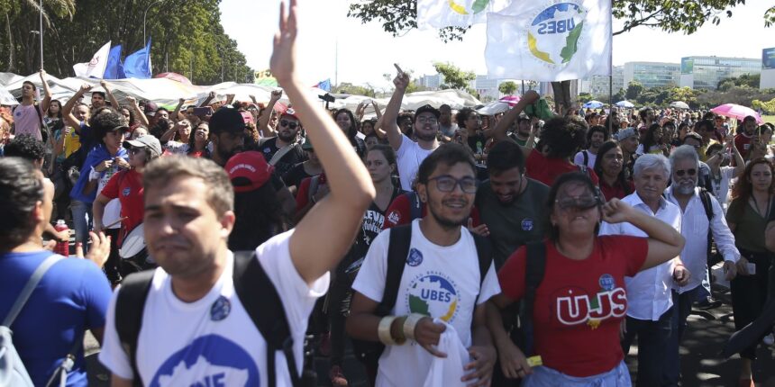 Número de sindicalizados no Brasil para de cair e chega a 9,1 milhões