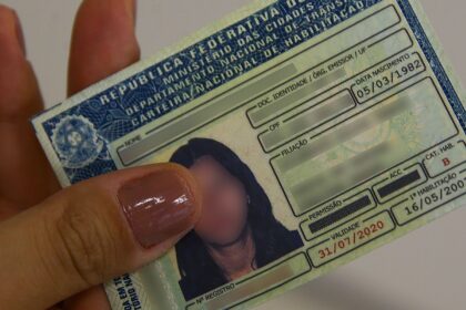 Tentativas de fraudes com documentos mais que dobram de 2022 a 2025