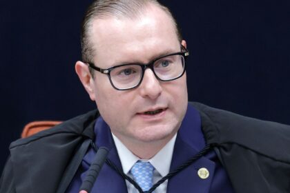 Zanin autoriza julgar ação que acusa deputados do PL de corrupção