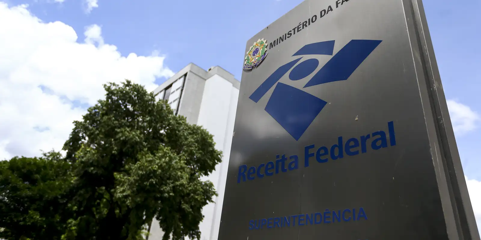 Arrecadação federal bate recorde de R$ 226,75 bilhões em novembro