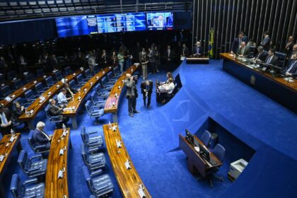CCJ do Senado adia votação do PL do Impeachment para 2026