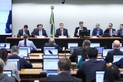 Comissão do Congresso aprova Orçamento de 2026