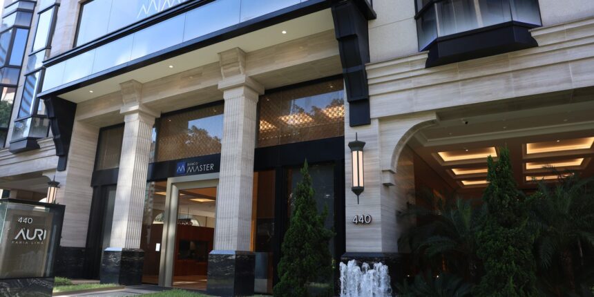 Dono do Banco Master e ex-presidente do BRB depõem à PF nesta terça